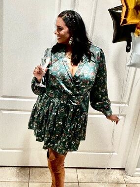 Green Floral Wrap Mini Dress with Long Sleeves